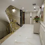 Hotel Omma